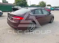 2017 Ford FUSION фото