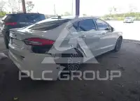 2017 Ford FUSION photo