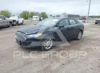 2017 Ford FUSION фото
