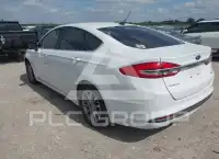 2017 Ford FUSION фото