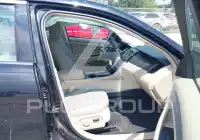 2017 Ford TAURUS фото
