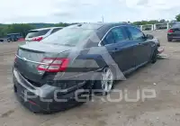2017 Ford TAURUS фото