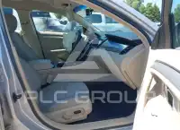 2017 Ford TAURUS фото
