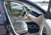 2017 Ford TAURUS фото