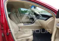 2017 Ford TAURUS фото
