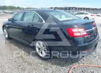 2017 Ford TAURUS фото