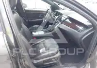 2017 Ford TAURUS фото