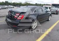 2017 Ford TAURUS фото