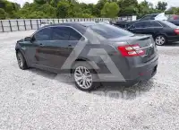 2017 Ford TAURUS фото
