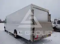2017 Ford F-590 photo