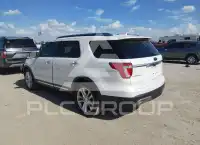 2017 Ford EXPLORER photo
