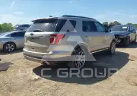 2017 Ford EXPLORER photo