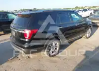 2017 Ford EXPLORER photo