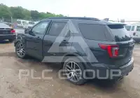 2017 Ford EXPLORER photo