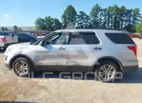2017 Ford EXPLORER photo