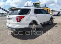 2017 Ford EXPLORER photo