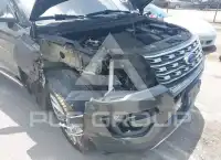2017 Ford EXPLORER photo
