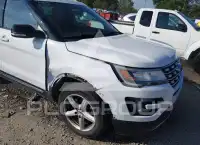 2017 Ford EXPLORER photo