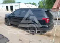 2017 Ford EXPLORER фото