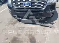2017 Ford EXPLORER photo