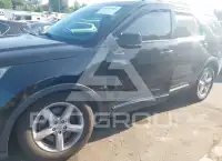 2017 Ford EXPLORER photo