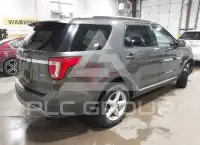 2017 Ford EXPLORER photo