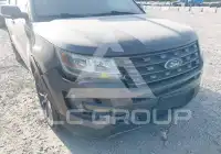 2017 Ford EXPLORER фото