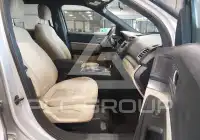 2017 Ford EXPLORER photo