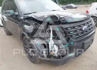 2017 Ford EXPLORER фото