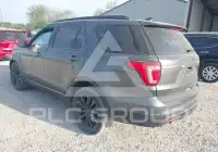 2017 Ford EXPLORER фото