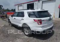2017 Ford EXPLORER фото