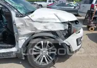 2017 Ford EXPLORER photo