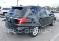 2017 Ford EXPLORER photo