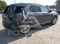 2017 Ford EXPLORER photo