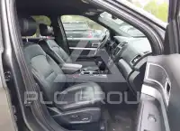2017 Ford EXPLORER photo