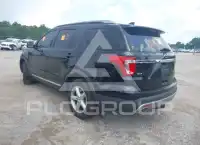 2017 Ford EXPLORER photo