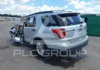 2017 Ford EXPLORER photo