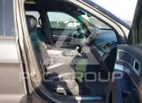 2017 Ford EXPLORER photo