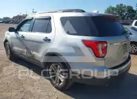 2017 Ford EXPLORER photo