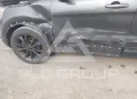 2017 Ford EXPLORER photo