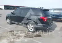 2017 Ford EXPLORER photo