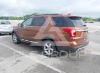 2017 Ford EXPLORER photo