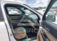 2017 Ford EXPLORER фото
