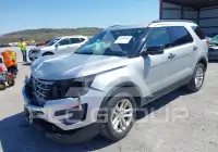 2017 Ford EXPLORER photo