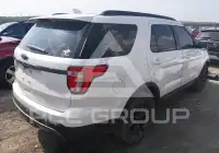 2017 Ford EXPLORER photo