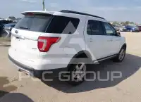 2017 Ford EXPLORER photo