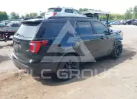 2017 Ford EXPLORER фото