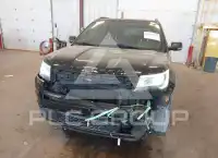 2017 Ford EXPLORER photo