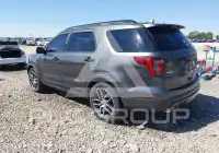 2017 Ford EXPLORER photo