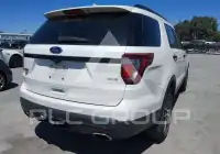 2017 Ford EXPLORER photo